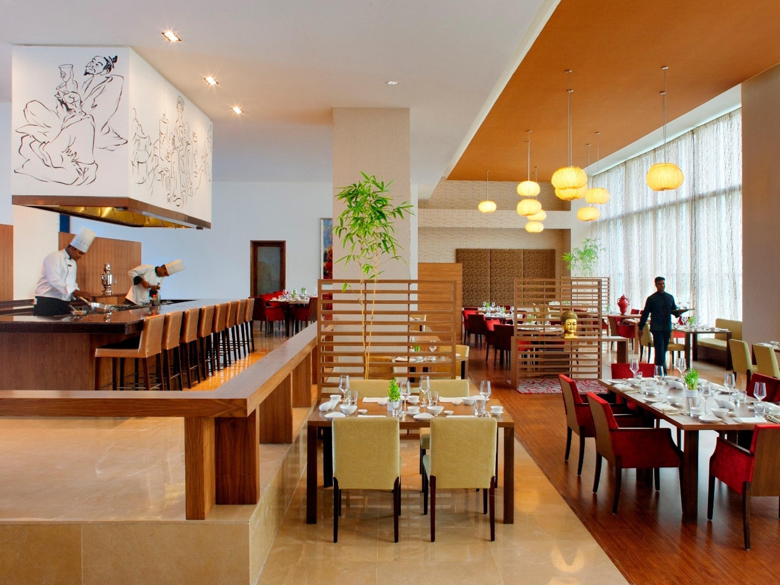โรงแรมเรดิสันบลูพลาซ่า ไฮเดอราบัด บัญชรฮิลล์ ภายนอก รูปภาพ The restaurant