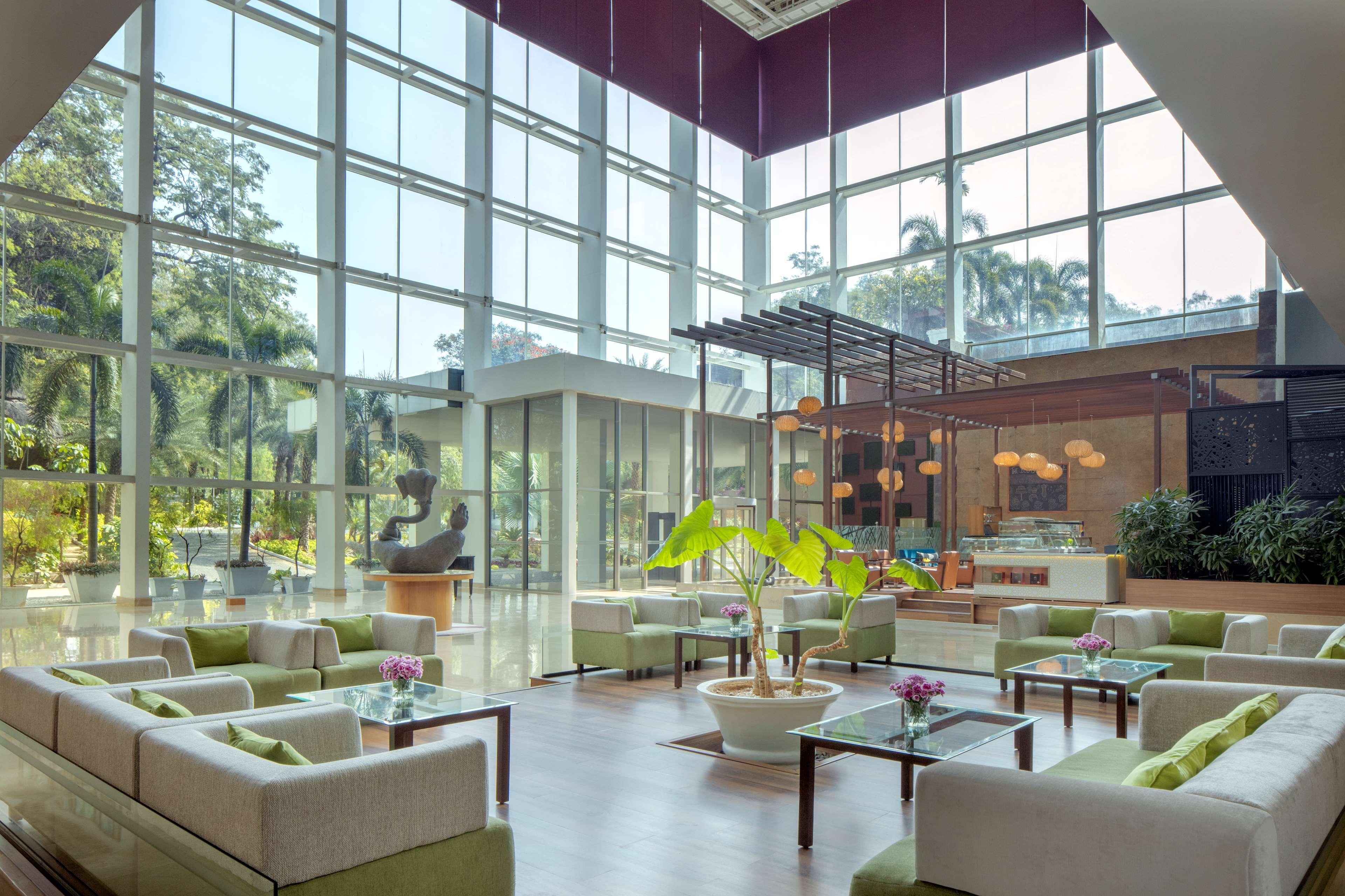 โรงแรมเรดิสันบลูพลาซ่า ไฮเดอราบัด บัญชรฮิลล์ ภายนอก รูปภาพ Lobby